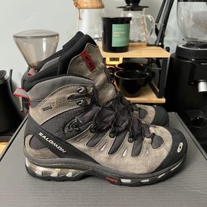 Salomon Quest 4D Gortex Hiking boots.